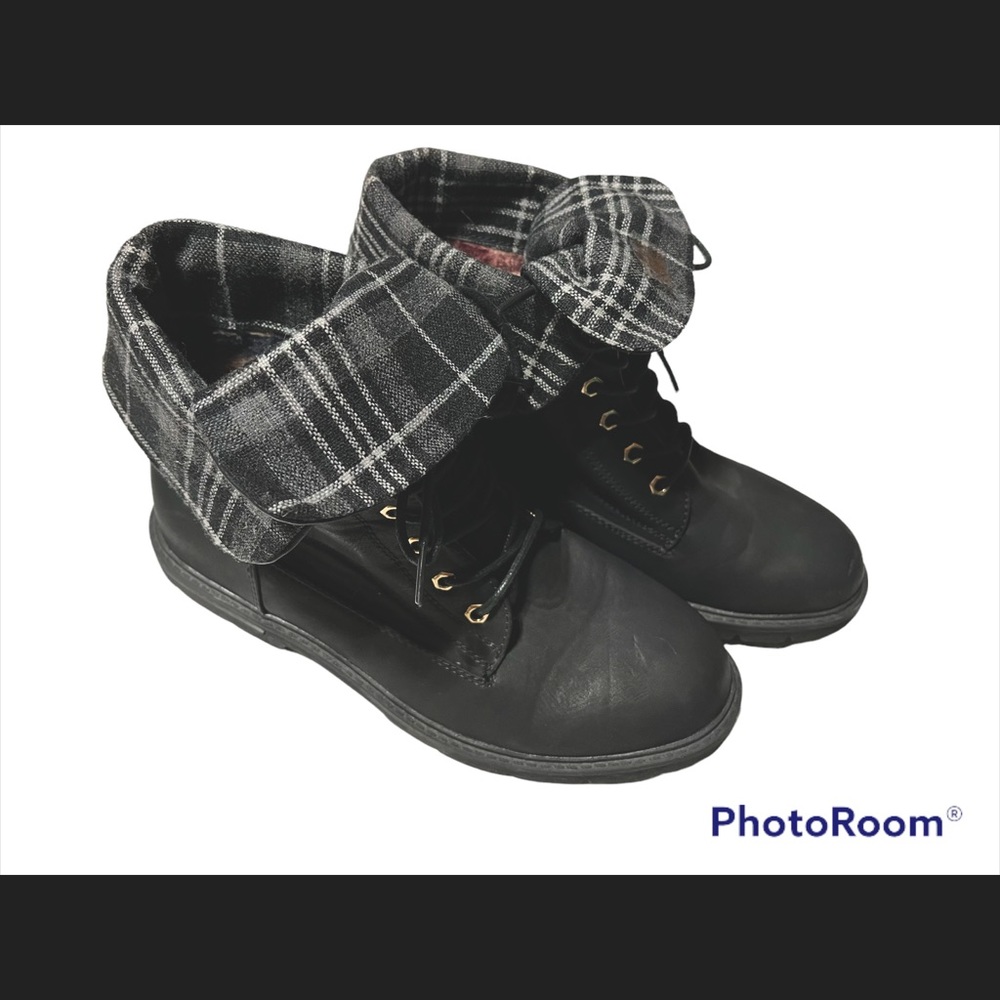 Black plaid sweater lace up boots